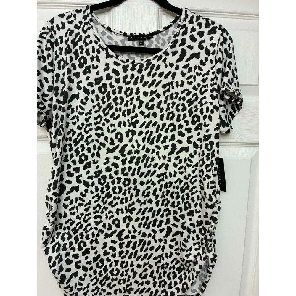 Tiana B Tunic Top Womens 1X Leopard Print Ruched Short‎ Sleeve Made in USA